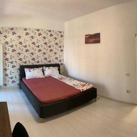 Lake Smarald Residence 콘스탄차 외부 사진